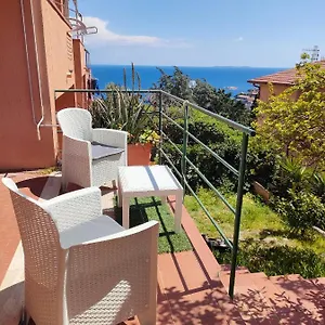 https://isola-del-giglio-casa-cecilia-giglio-porto-loc-monticello.it-tuscanyhotel.com